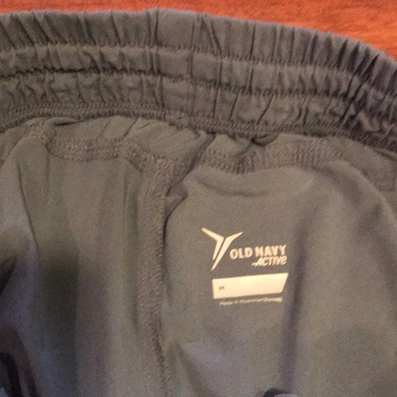 ❗️SOLD Old Navy Jogging Capri - Picture 3 of 8